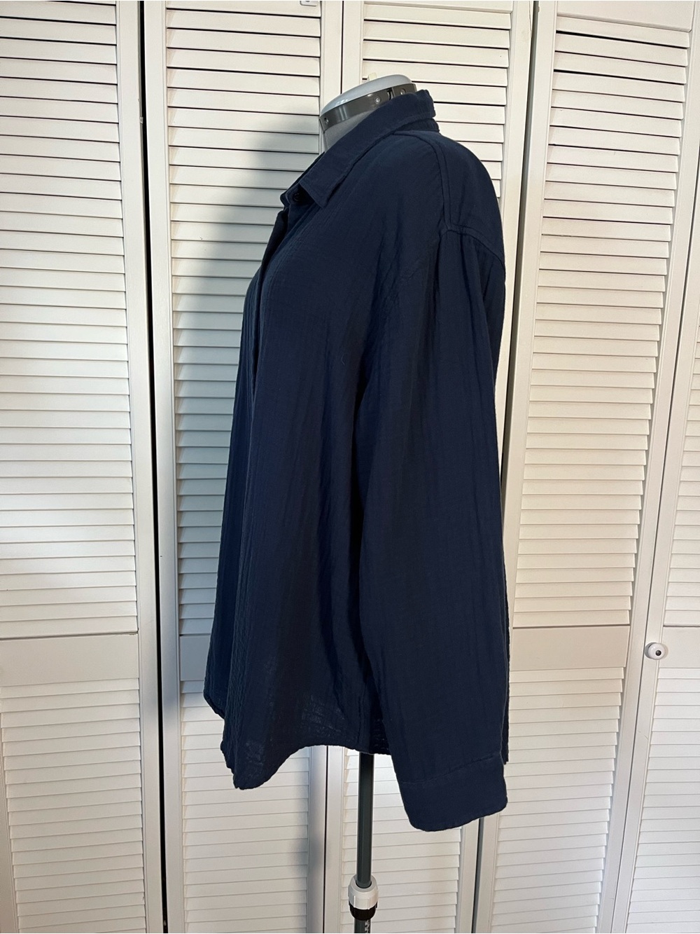 Aritzia Little Moon AirPlush Cotton™ Sail Shirt Vintage Navy XL - Picture 7 of 14